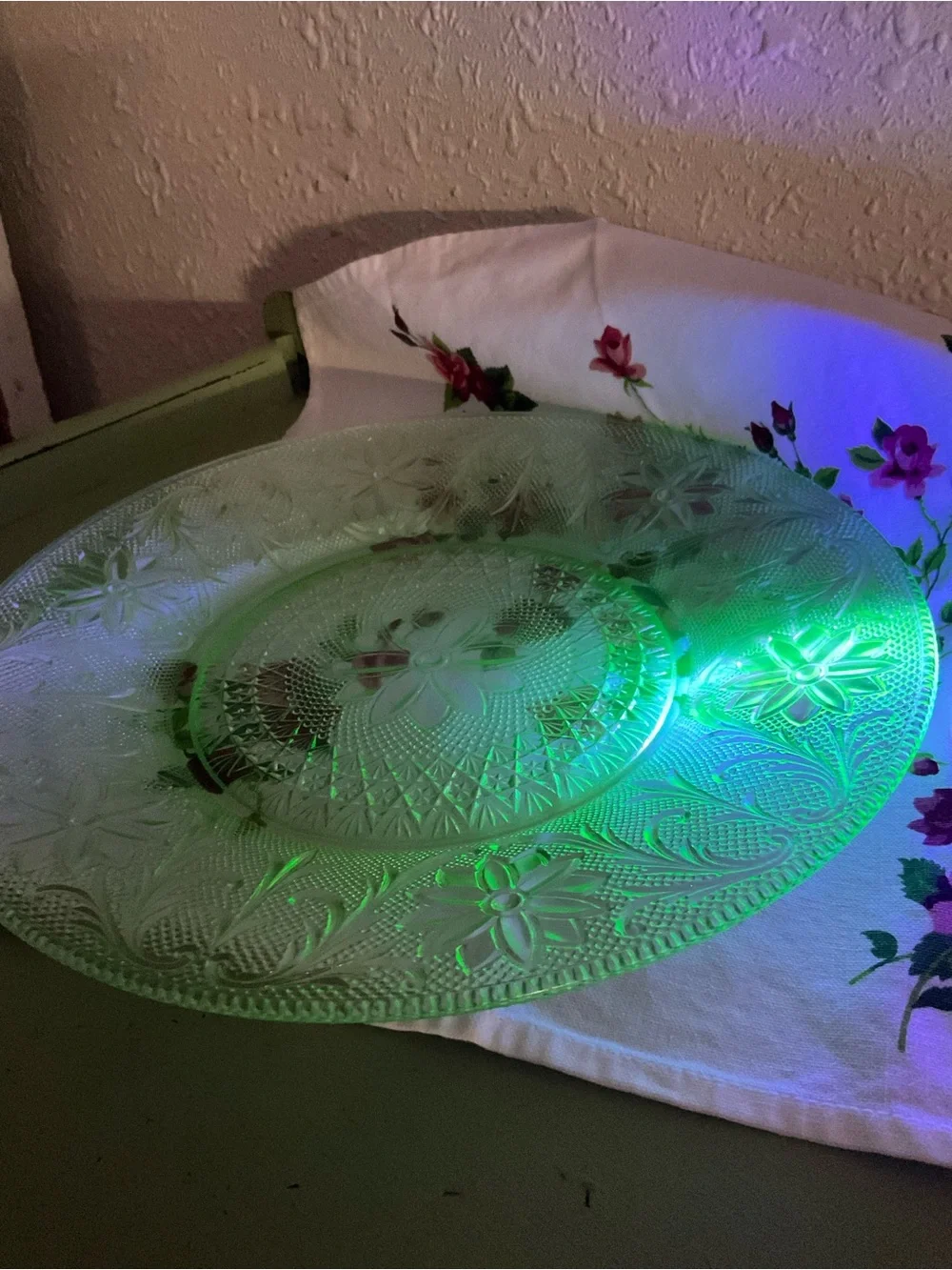 Green Uranium Plate Glass